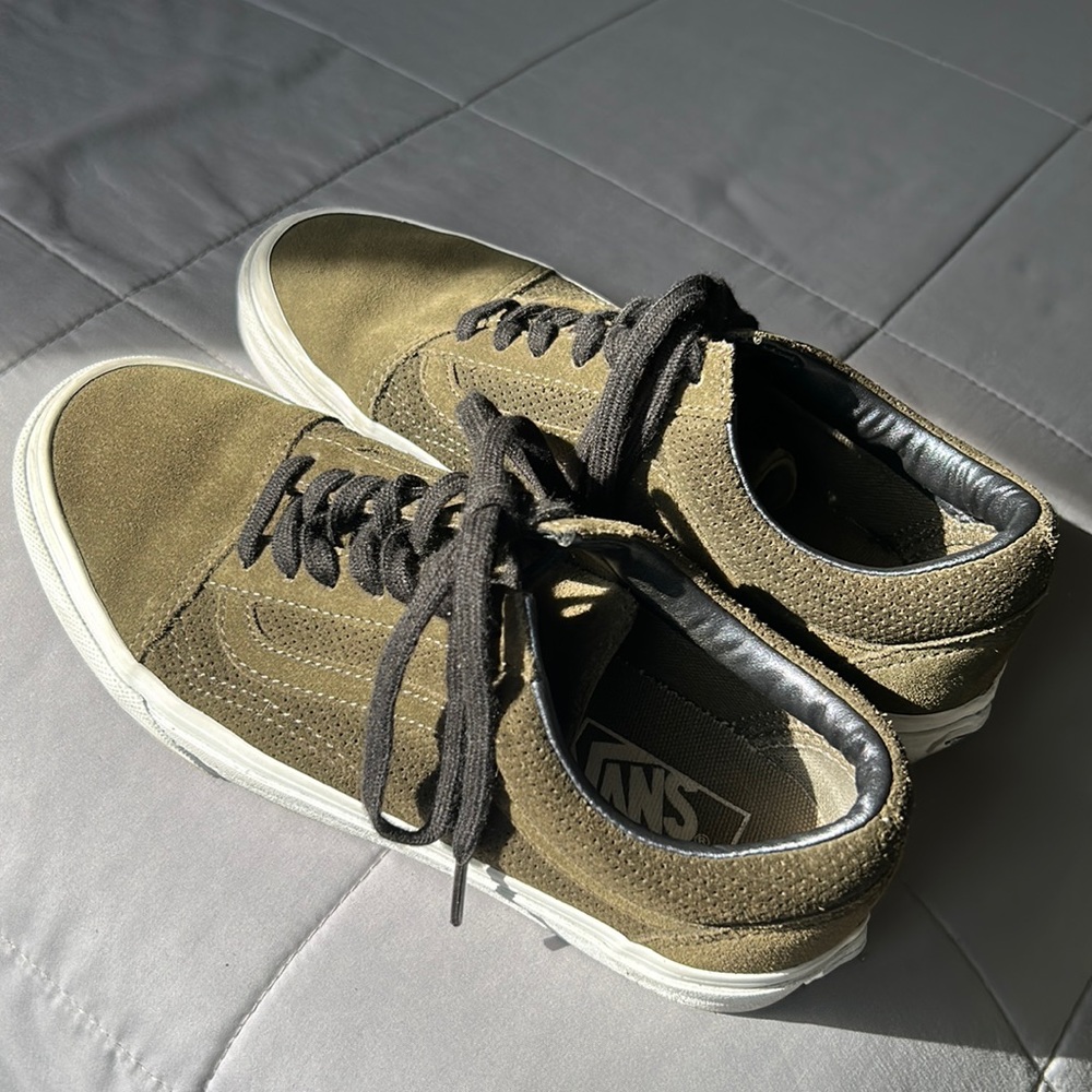 Vans Old Skool Perf Suede